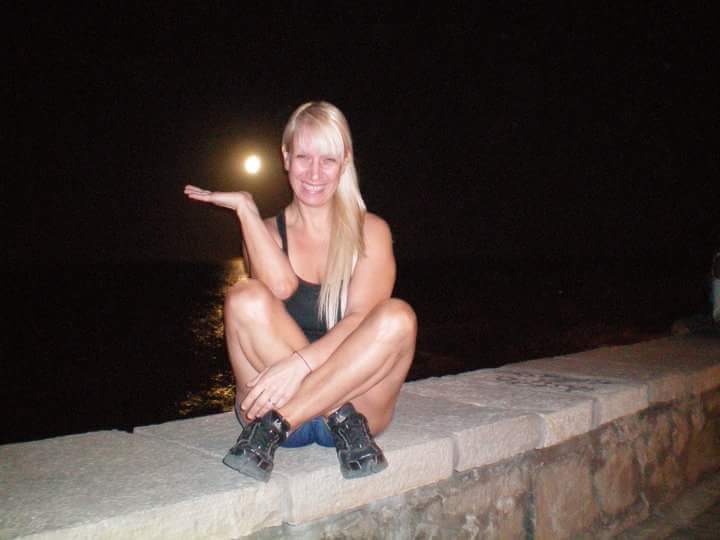sonia maria - ID: 122131