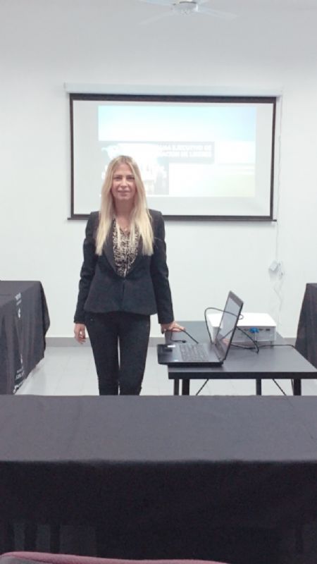 Romina - ID: 196053