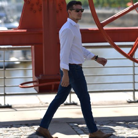 Damián - ID: 214176