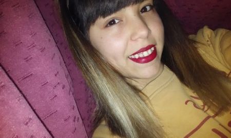 Daniela - ID: 232694