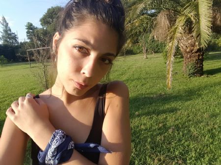 Priscila - ID: 238417