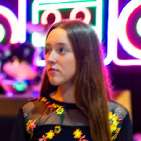 Chloe - ID: 322499