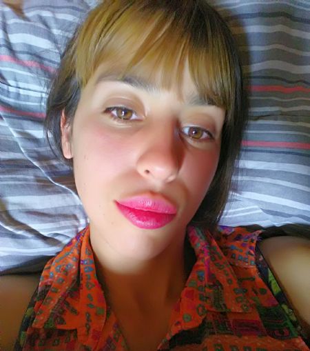 Carolina - ID: 327035