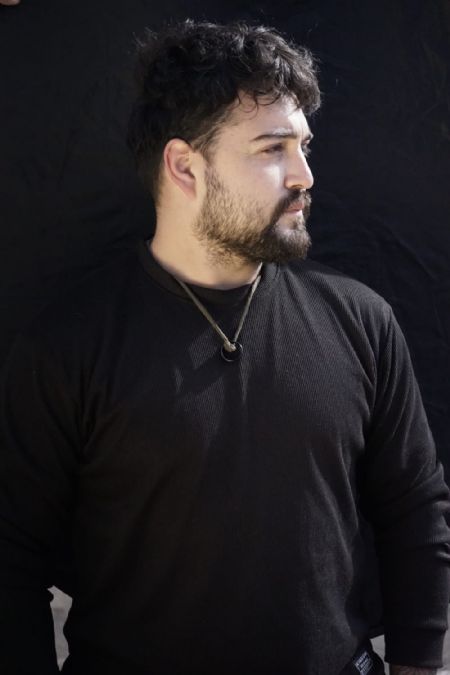 Frank - ID: 355153 - 741211