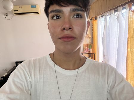 Emilio - ID: 390531