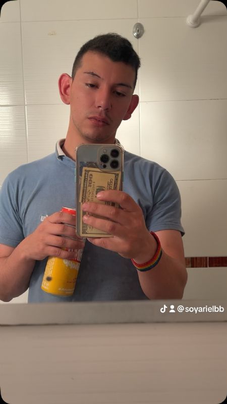 Carlos Ariel - ID: 582403 - 838119