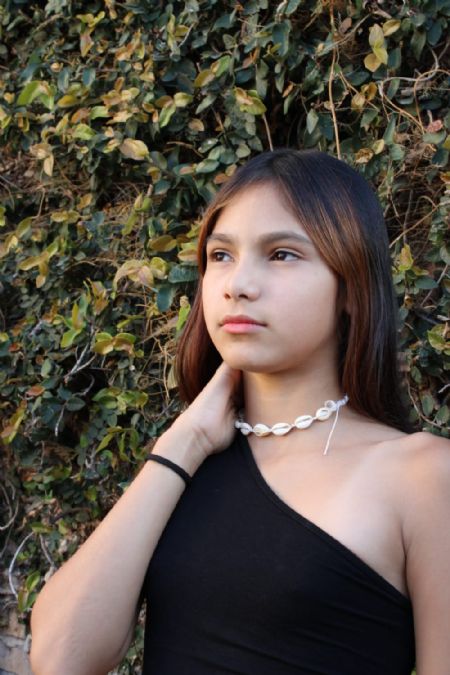 Olivia - ID: 594004