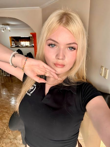 Antonella - ID: 594130 - 840661