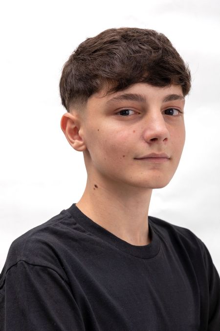 Luciano - ID: 595891