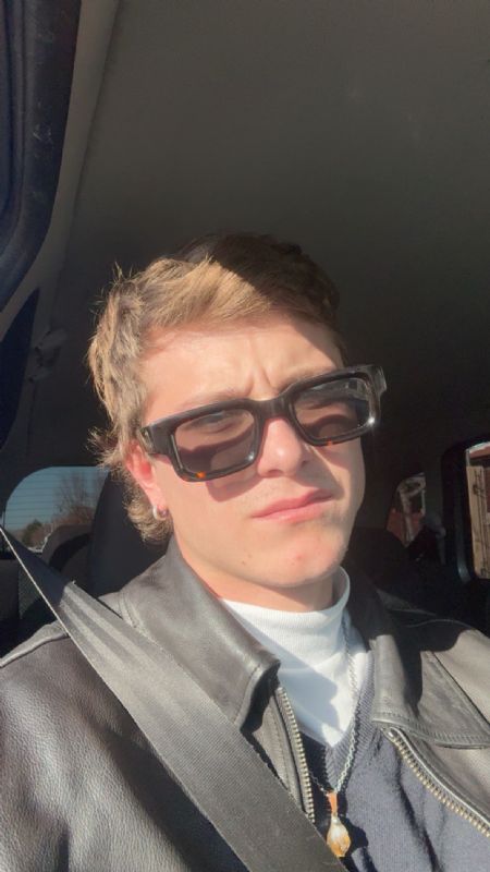 Nicolas - ID: 610813 - 860194