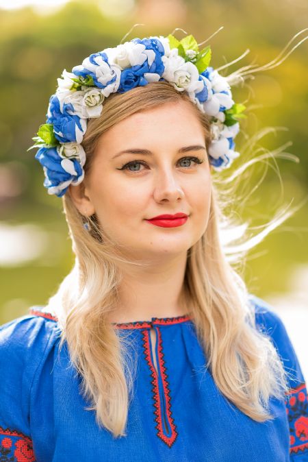Kateryna - ID: 93832